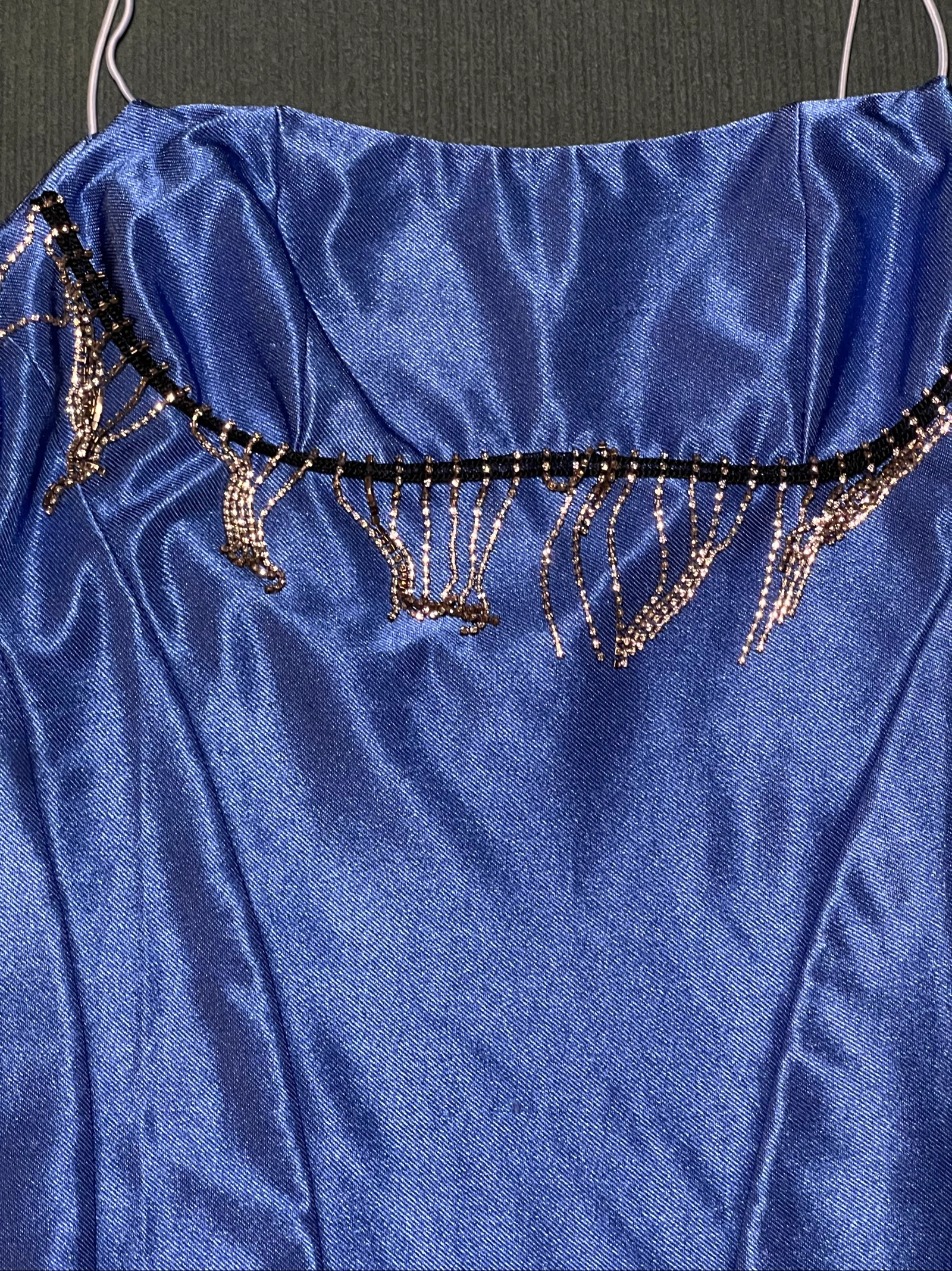 Electric blue backless dress with glitter – photo 5